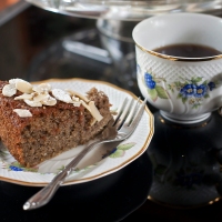 Lemon, almond flour, buckwheat and olive oil cake - gluten- and dairy free
